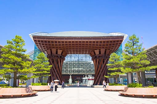金沢駅出発