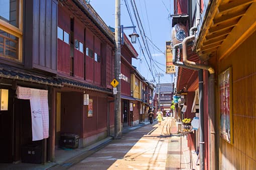 ひがし茶屋街へ移動、デート＆甘味処めぐり