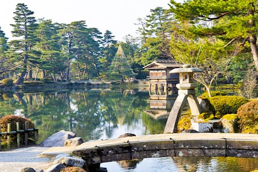 兼六園散策（四季の庭園・金沢城も隣接）